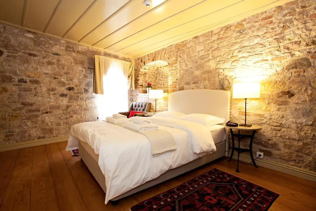 Guest house Macaron Konagi Hotel Ayvalik